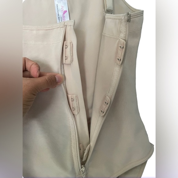 Ann Michell Colombia Body shaper Color: Beige Size:M - Picture 6 of 11
